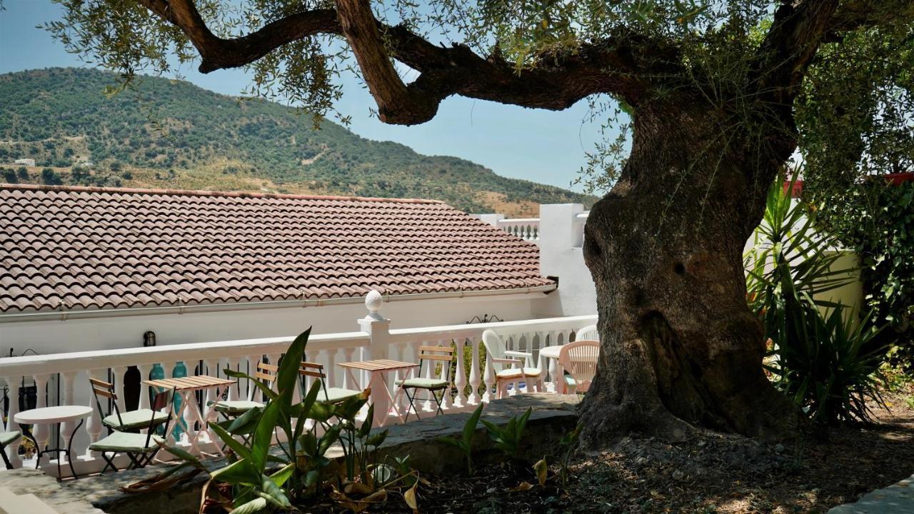 ホテル One Life Malaga Retreat Periana エクステリア 写真