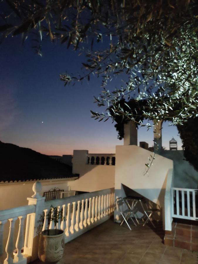 ホテル One Life Malaga Retreat Periana エクステリア 写真