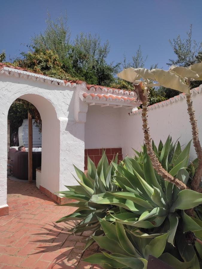 ホテル One Life Malaga Retreat Periana エクステリア 写真