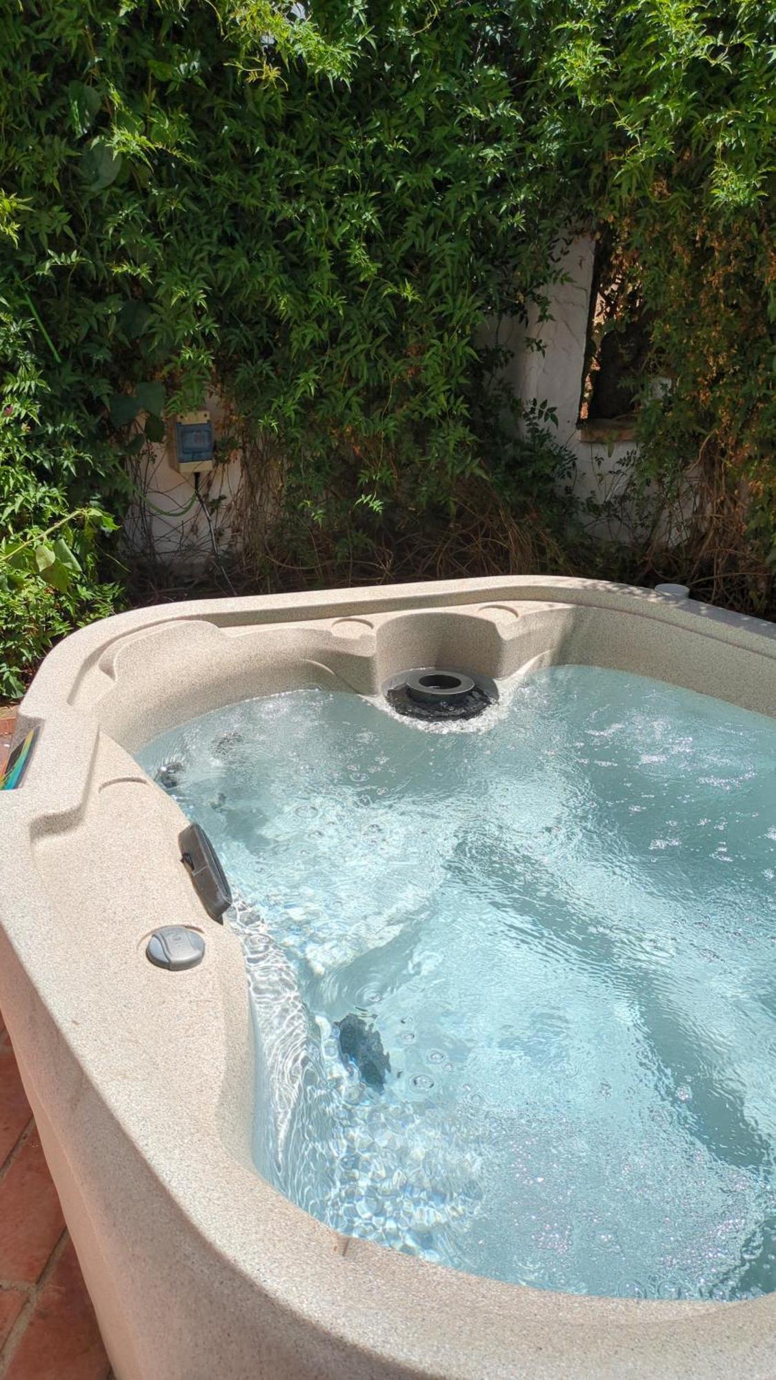 ホテル One Life Malaga Retreat Periana エクステリア 写真
